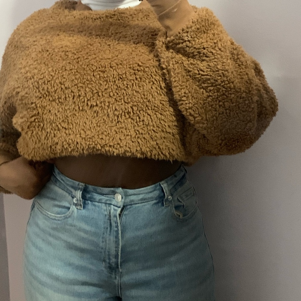 Cute Brown Gap Fuzzy Sweater/Sweatshirt